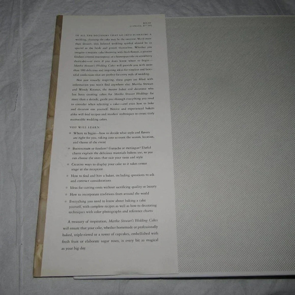 MARTHA STEWART’S Wedding Cakes Book - Picture 3 of 4